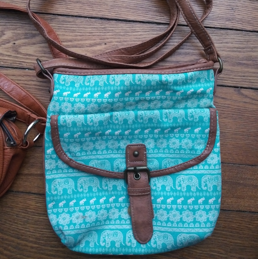 2 Purses - Picture 4 of 5